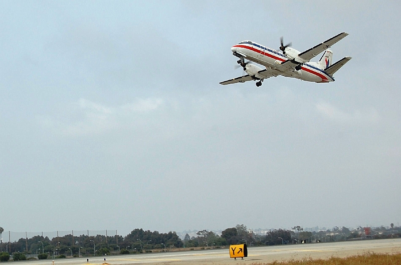 lax May9 2008 (1077).JPG